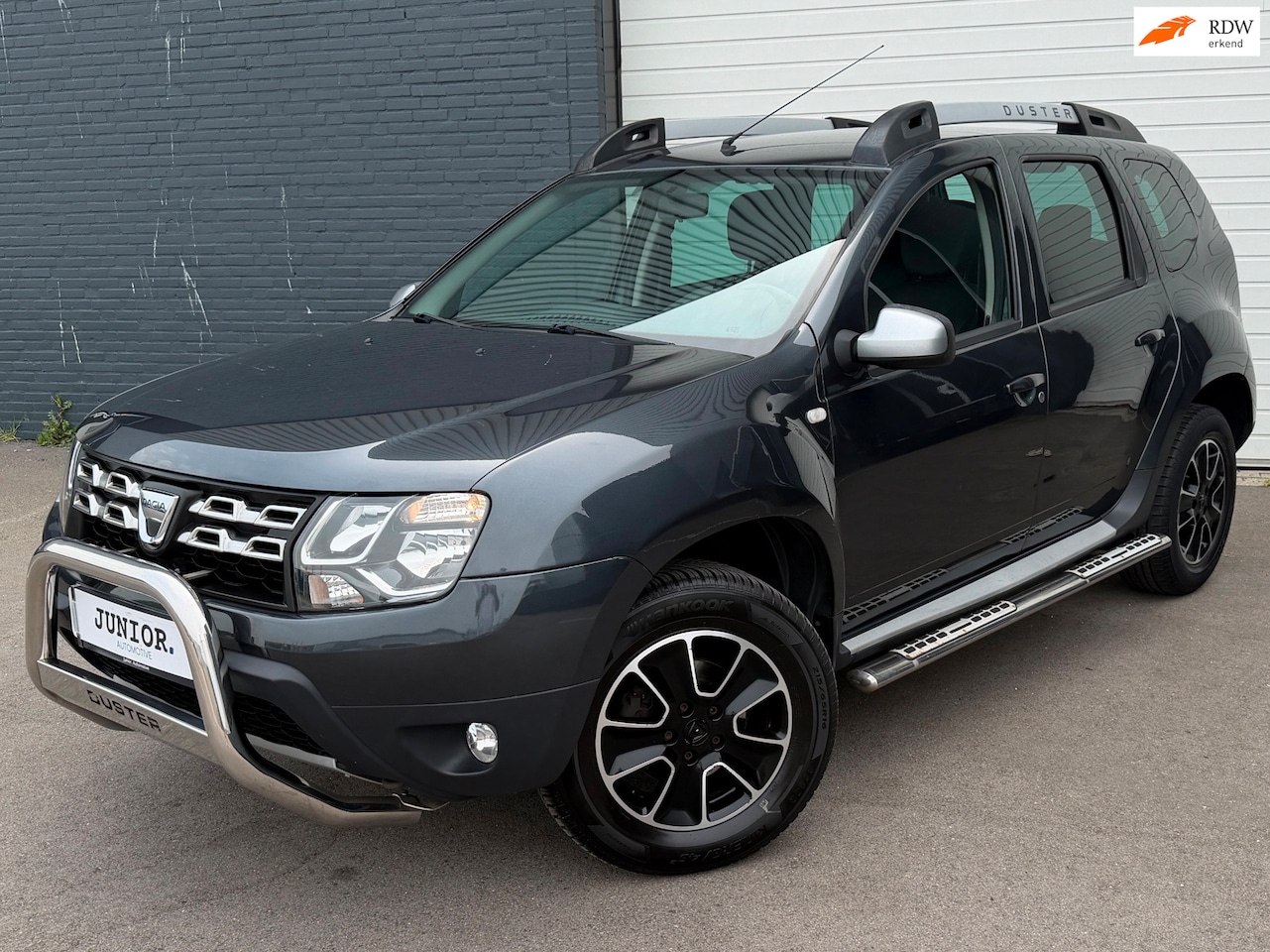 Dacia Duster - 1.2 TCe 4x2 Prestige LEDER/CAMERA/CRUISE/STOELVERWARMING - AutoWereld.nl