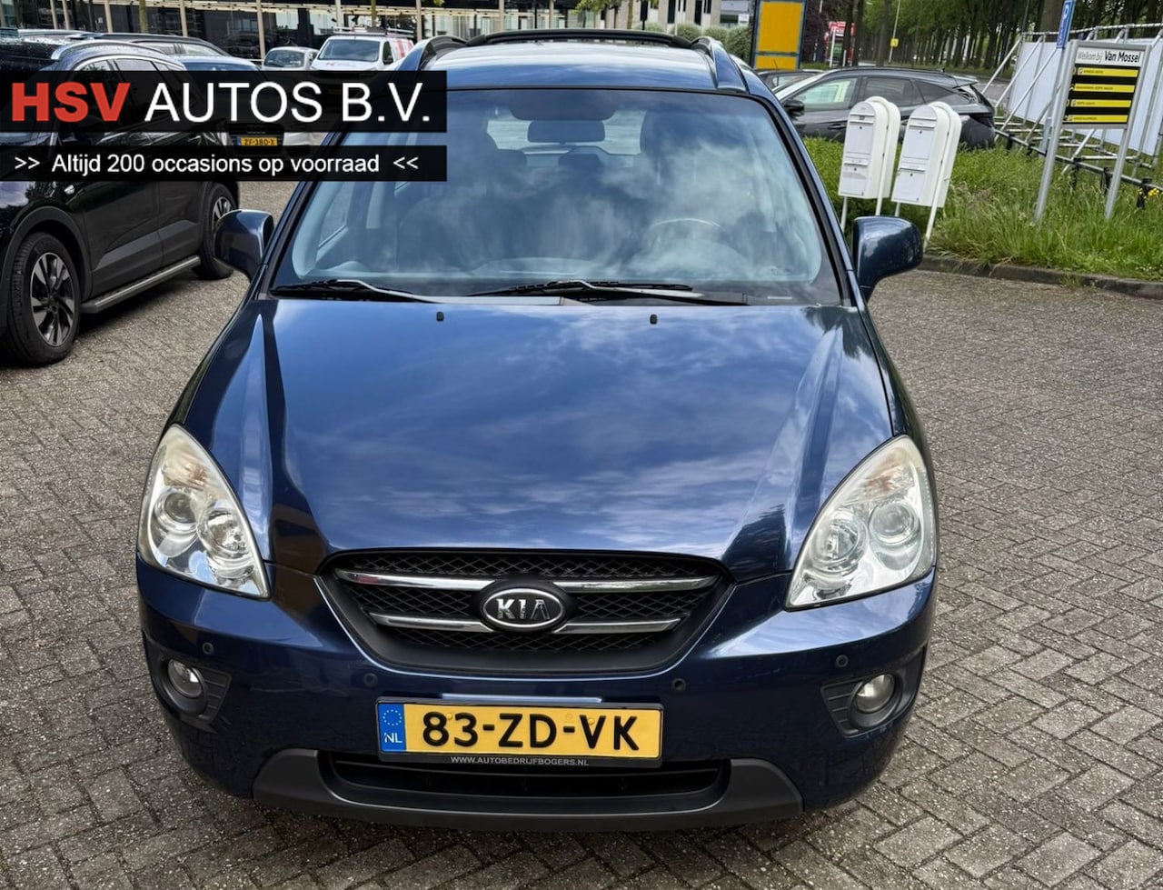 Kia Carens - 2.0 CVVT X-ecutive airco LM *135.000km* - AutoWereld.nl