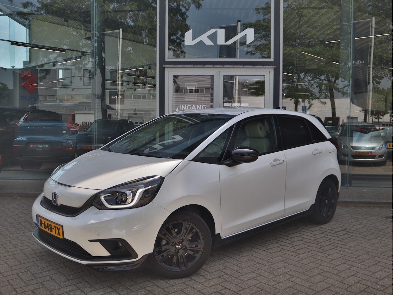 Honda Jazz - 1.5 e:HEV Hybrid Executive | Navigatie | Camera | Stoel/Stuurwiel Verwarming | Adaptive Cr - AutoWereld.nl