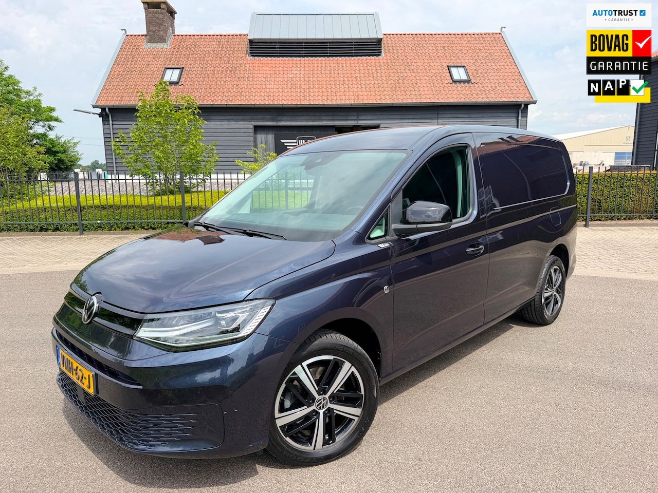 Volkswagen Caddy Cargo Maxi - 2.0 TDI 1st Edition Automaat Leer Navi Virtual-Display Led-Xenon Trekhaak - AutoWereld.nl