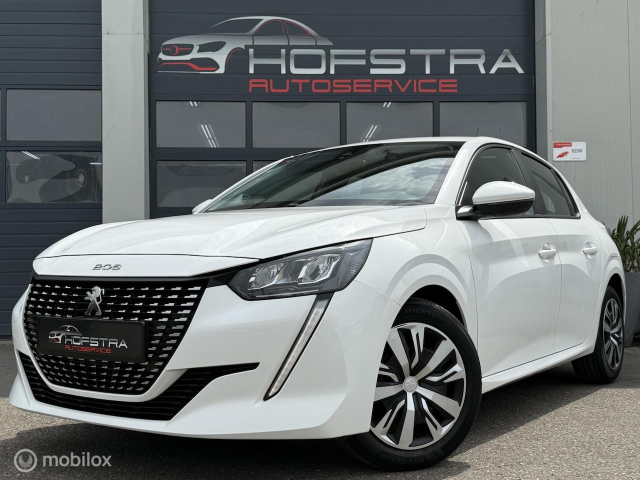 Peugeot 208 - 1.2 PureTech Active Full-Led CarPlay Dis-riem-VV - AutoWereld.nl