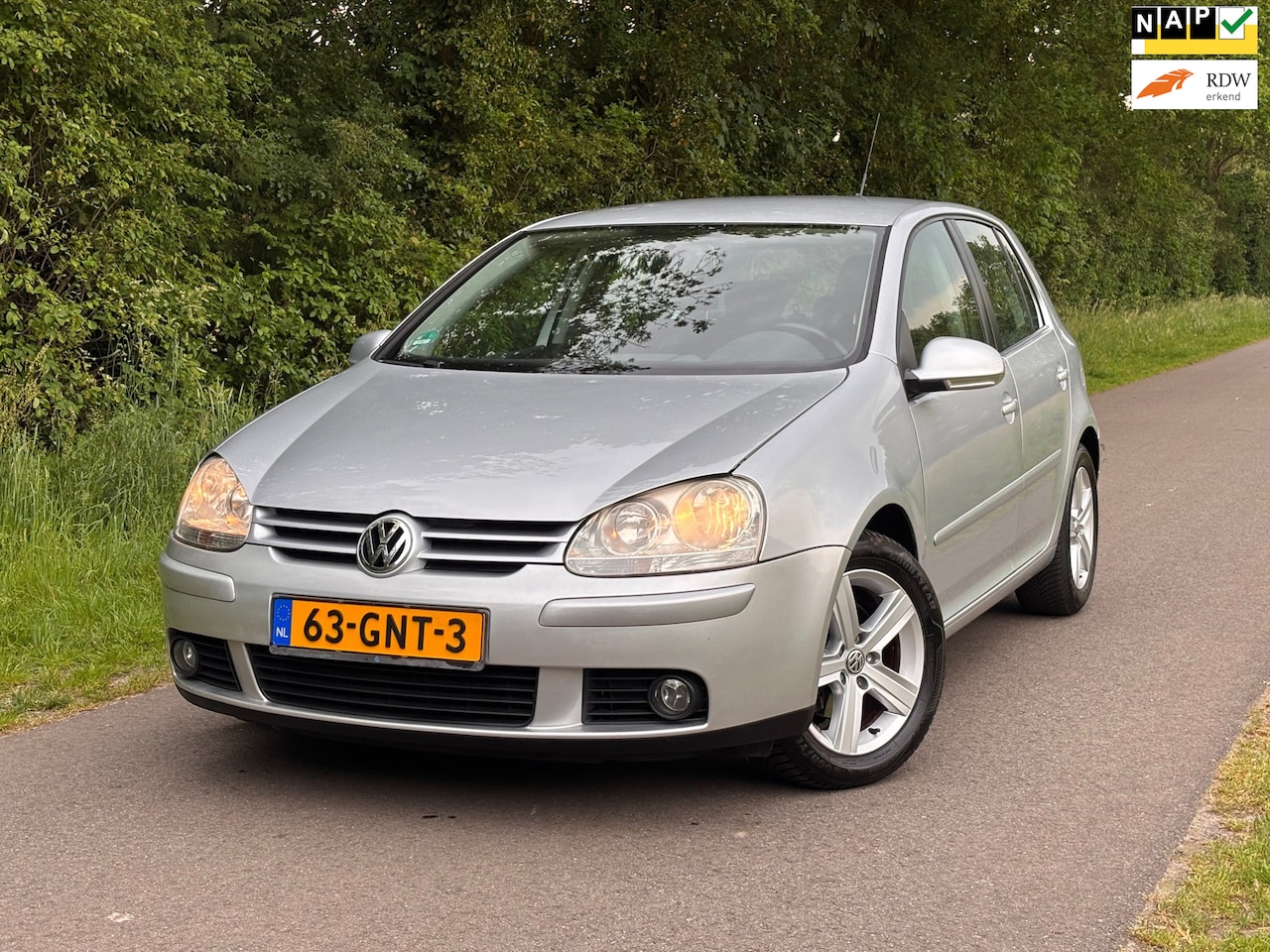 Volkswagen Golf - 1.4 TSI Trendline | Airco + Navi Nu € 2.950,- !!! - AutoWereld.nl