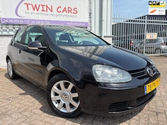 Volkswagen Golf - 1.6 FSI Sportline