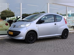 Peugeot 107 - 1.0-12V XR