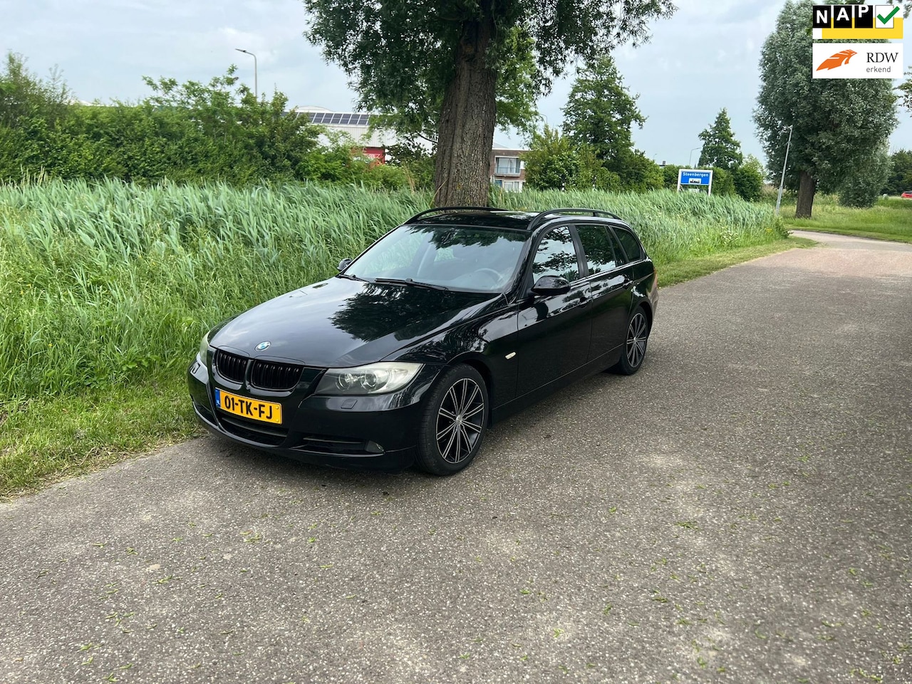 BMW 3-serie Touring - 320i High Executive Automaat Airco Cruise Pdc Achter - AutoWereld.nl