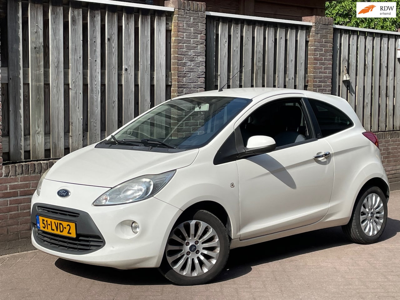 Ford Ka - 1.2 Titanium X 1.2 Titanium X, AIRCO, 15LM, APK 06-2027! Elec.ramen - AutoWereld.nl