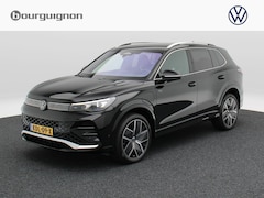 Volkswagen Tiguan - R-Line Edition 1.5 eHybrid 272 PK | Trekhaak | Adaptief Onderstel | 360 Camera | HUD | ACC