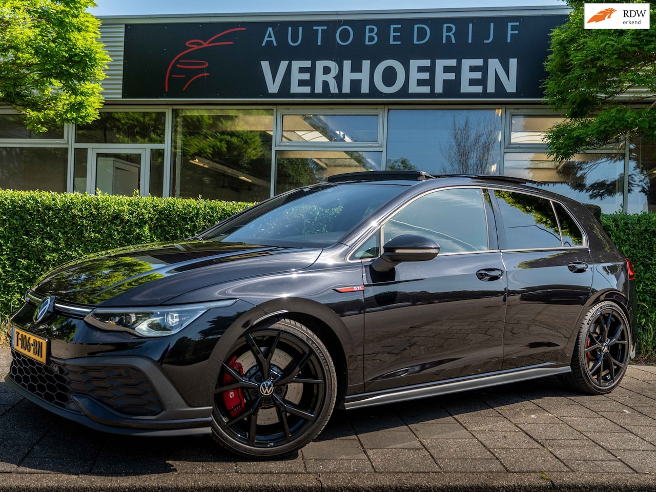 Volkswagen Golf - 2.0 TSI GTI CLUBSPORT | MILLTEK | IQ LIGHT | PANORAMADAK | H&K AUDIO | KUIPSTOELEN | ADAPT - AutoWereld.nl