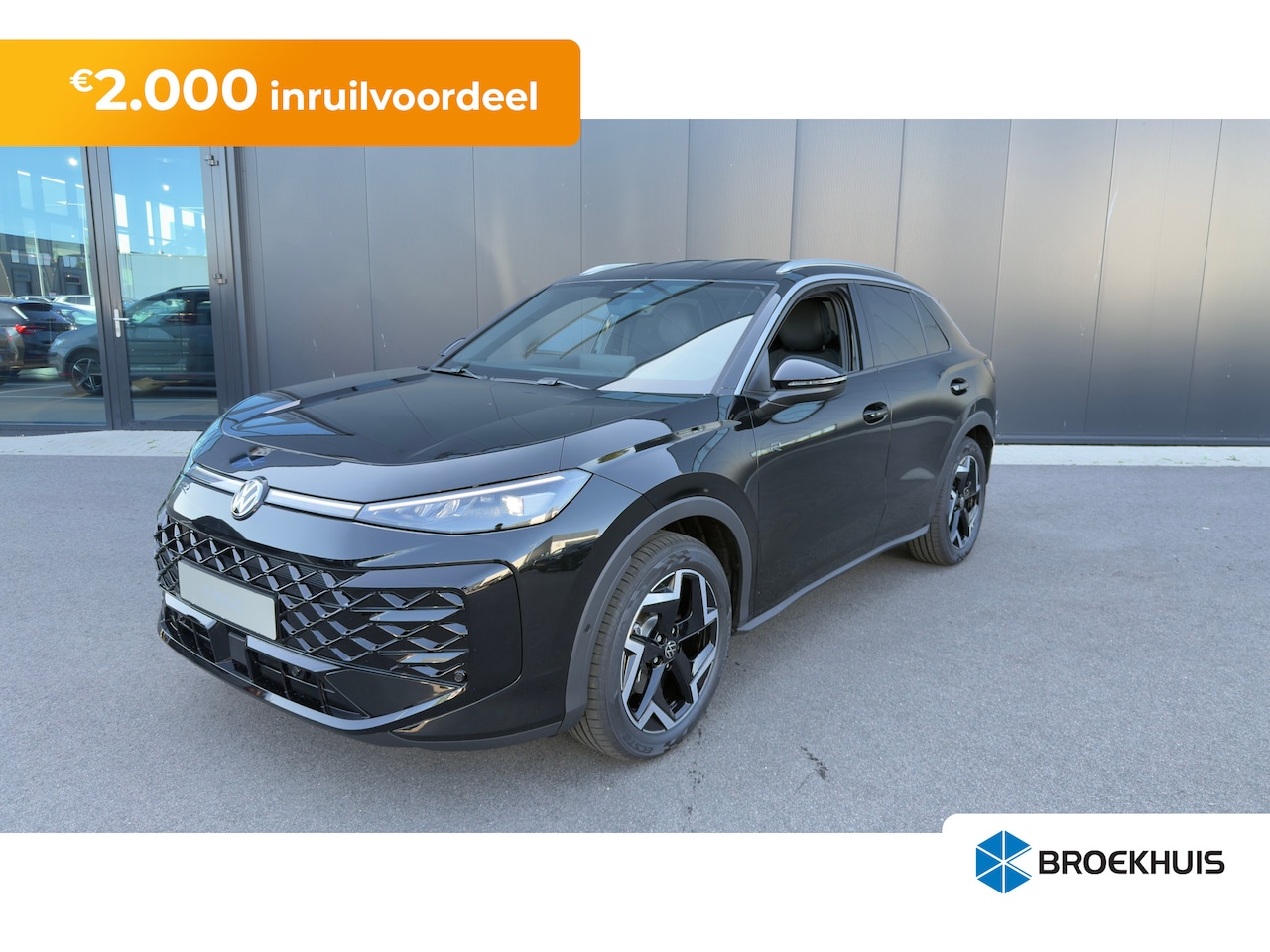 Volkswagen T-Roc - R-Line First Edition Inclusief €2000,- inruilvoordeel | 'App-Connect' draadloze smartphone - AutoWereld.nl