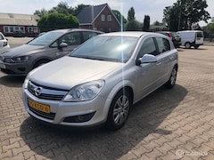 Opel Astra - 1.6 Cosmo Leder Airco Navi Trh