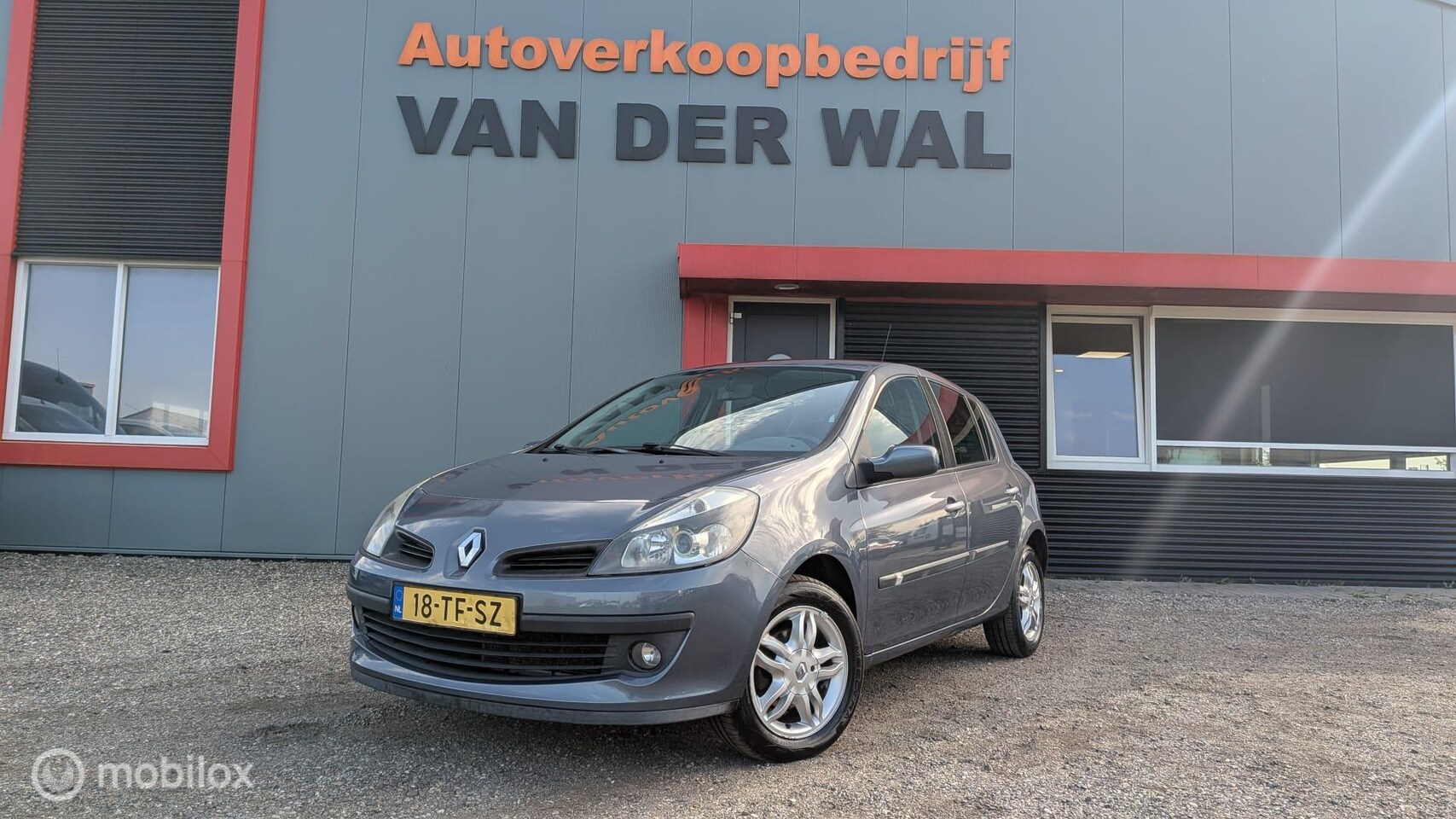 Renault Clio - 1.4-16V Dynamique/ AIRCO IJSKOUD! - AutoWereld.nl