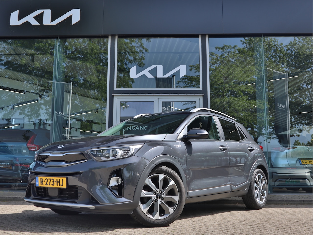Kia Stonic - 1.0 T-GDi DynamicPlusLine DCT7 120pk Automaat | Navigatie | Camera | Tot 10jr. Garantie | - AutoWereld.nl