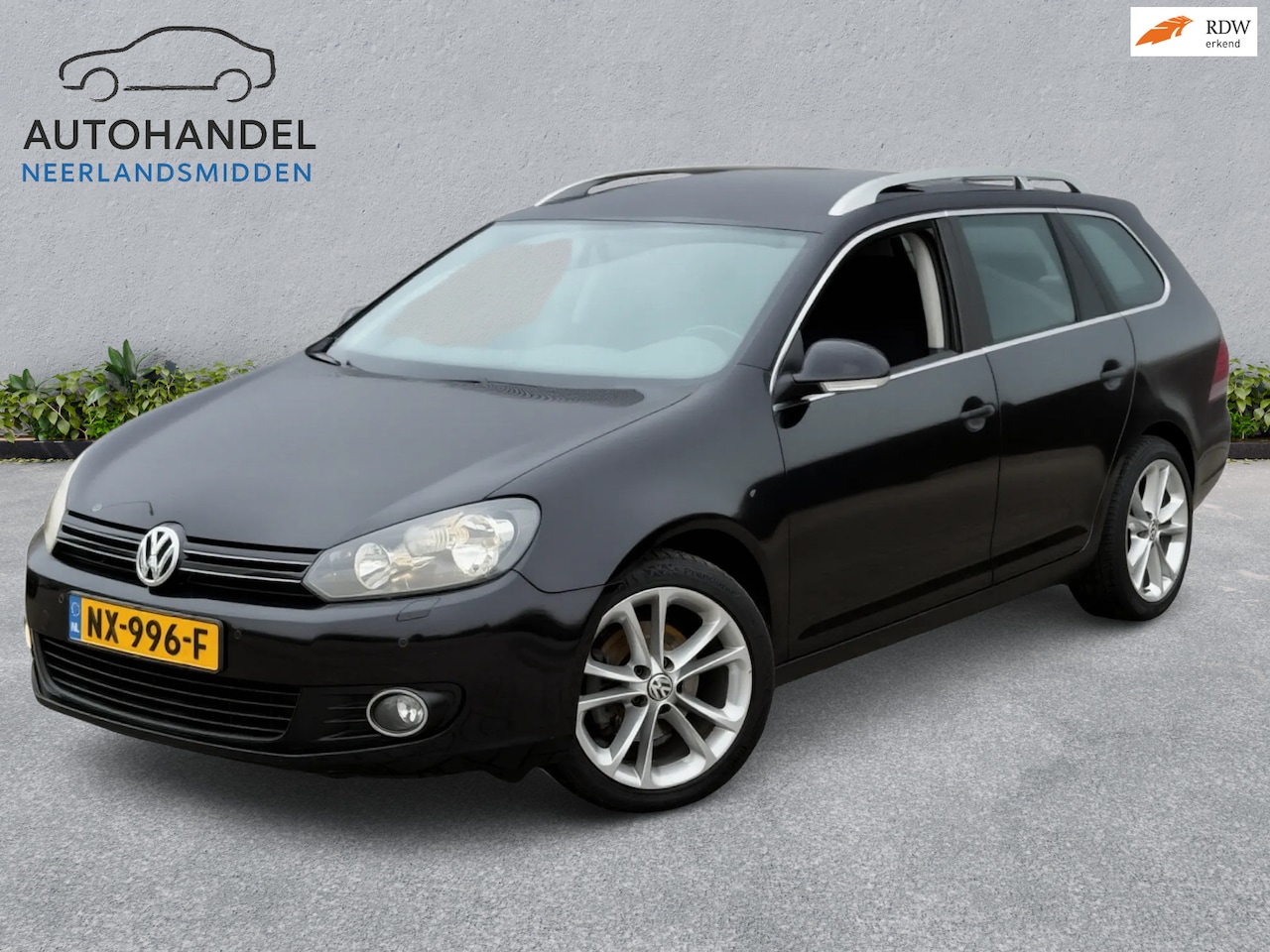 Volkswagen Golf Variant - 1.4 TSI Trendline cruise control airco pano - AutoWereld.nl
