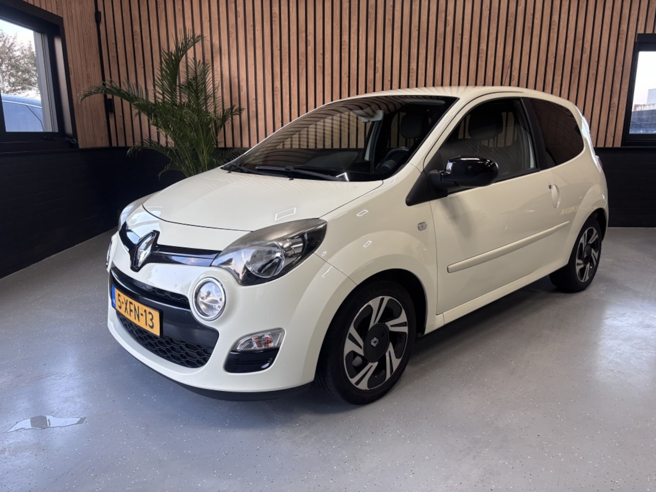 Renault Twingo - 1.2 16V Dynamique AIRCO/ISOFIX/ECC - AutoWereld.nl