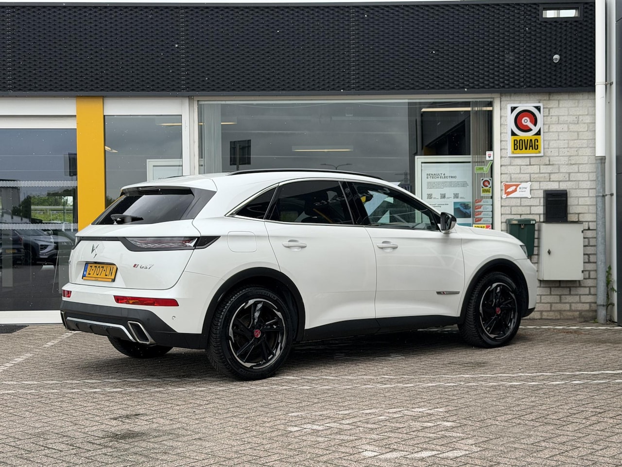 DS 7 Crossback - E-Tense 4x4 Performance Line | Panoramadak | Elektrisch verstelbare stoelen | Achteruitrij - AutoWereld.nl