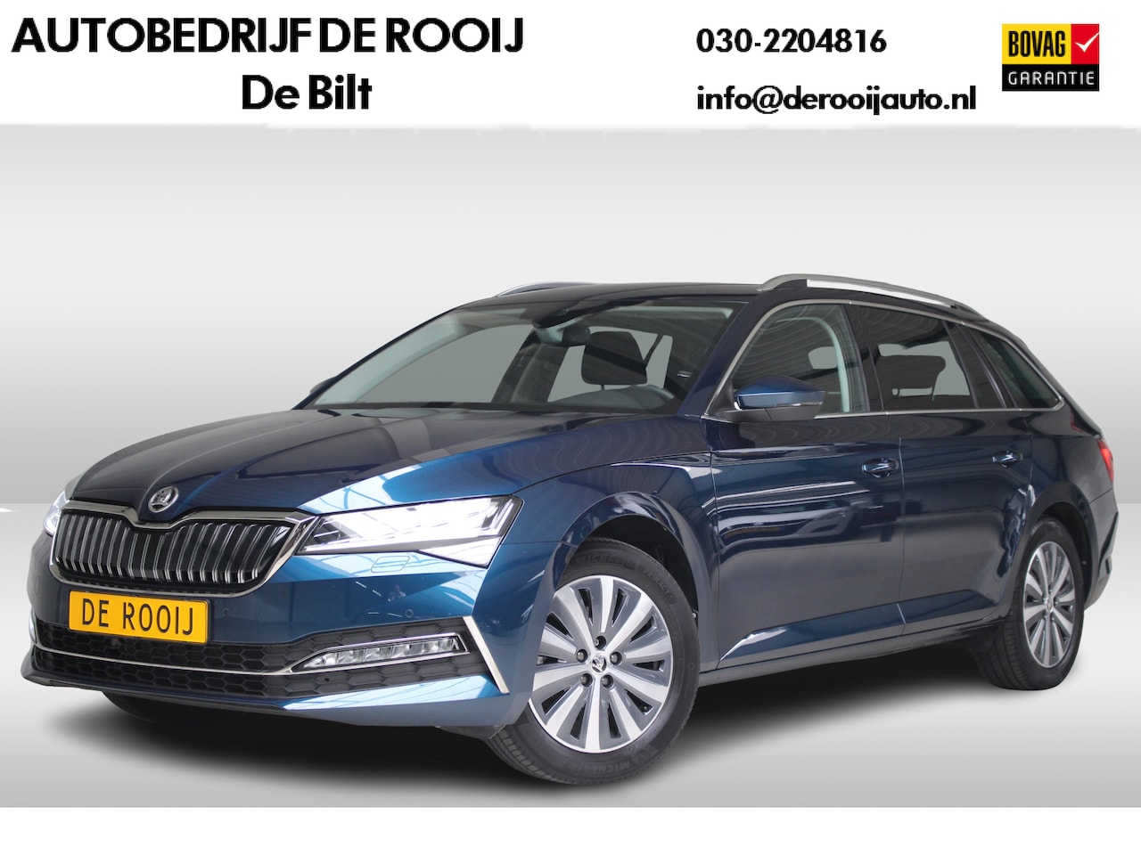 Skoda Superb Combi - 1.4 TSI iV Style Navigatie | Adaptieve Cruise | 17"Velgen | Camera - AutoWereld.nl