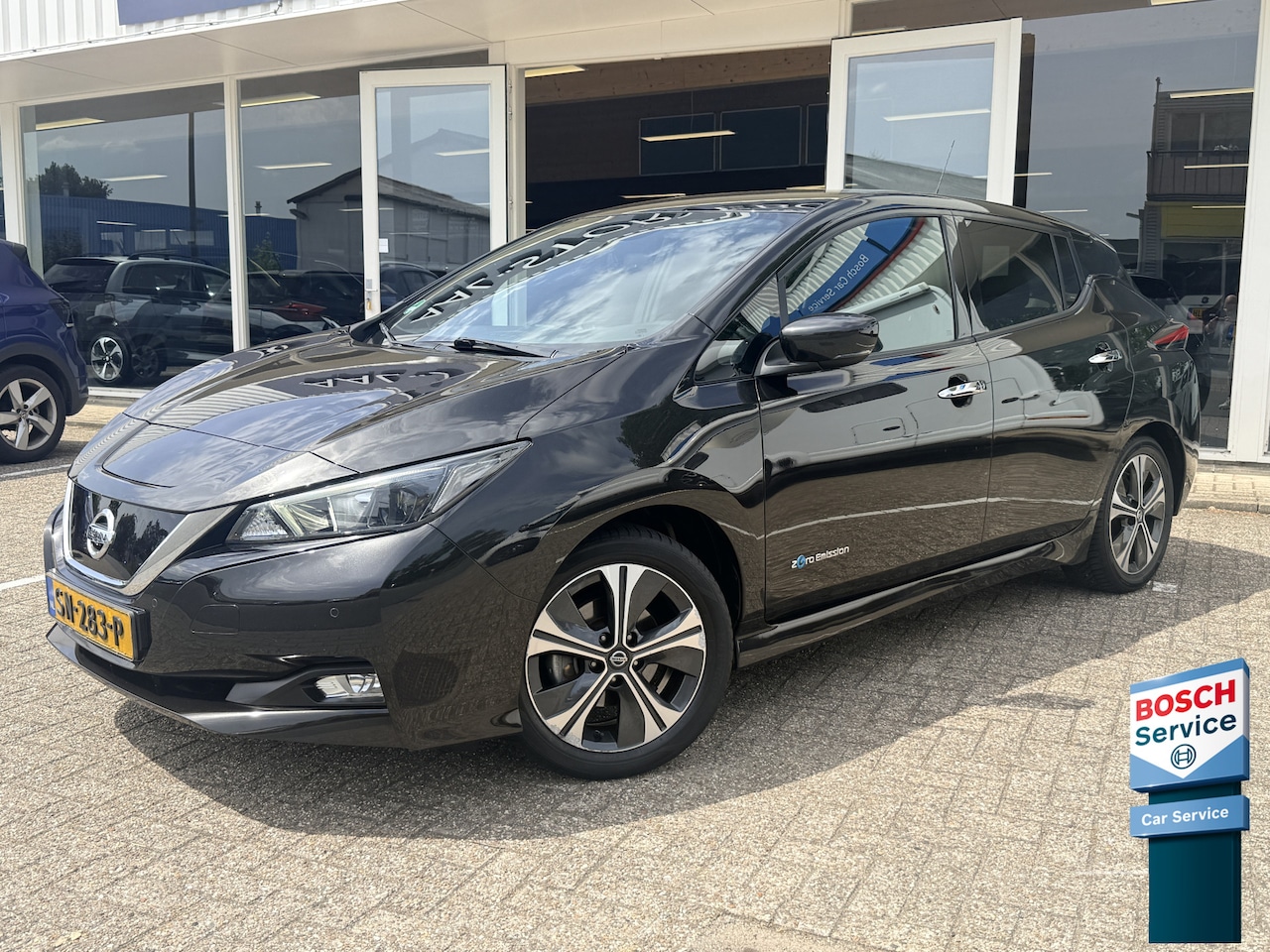 Nissan LEAF - 2.ZERO EDITION 40 kWh | LED | Leder | Adapt. Cruise | Stoel- en stuurverwarming | Apple/An - AutoWereld.nl
