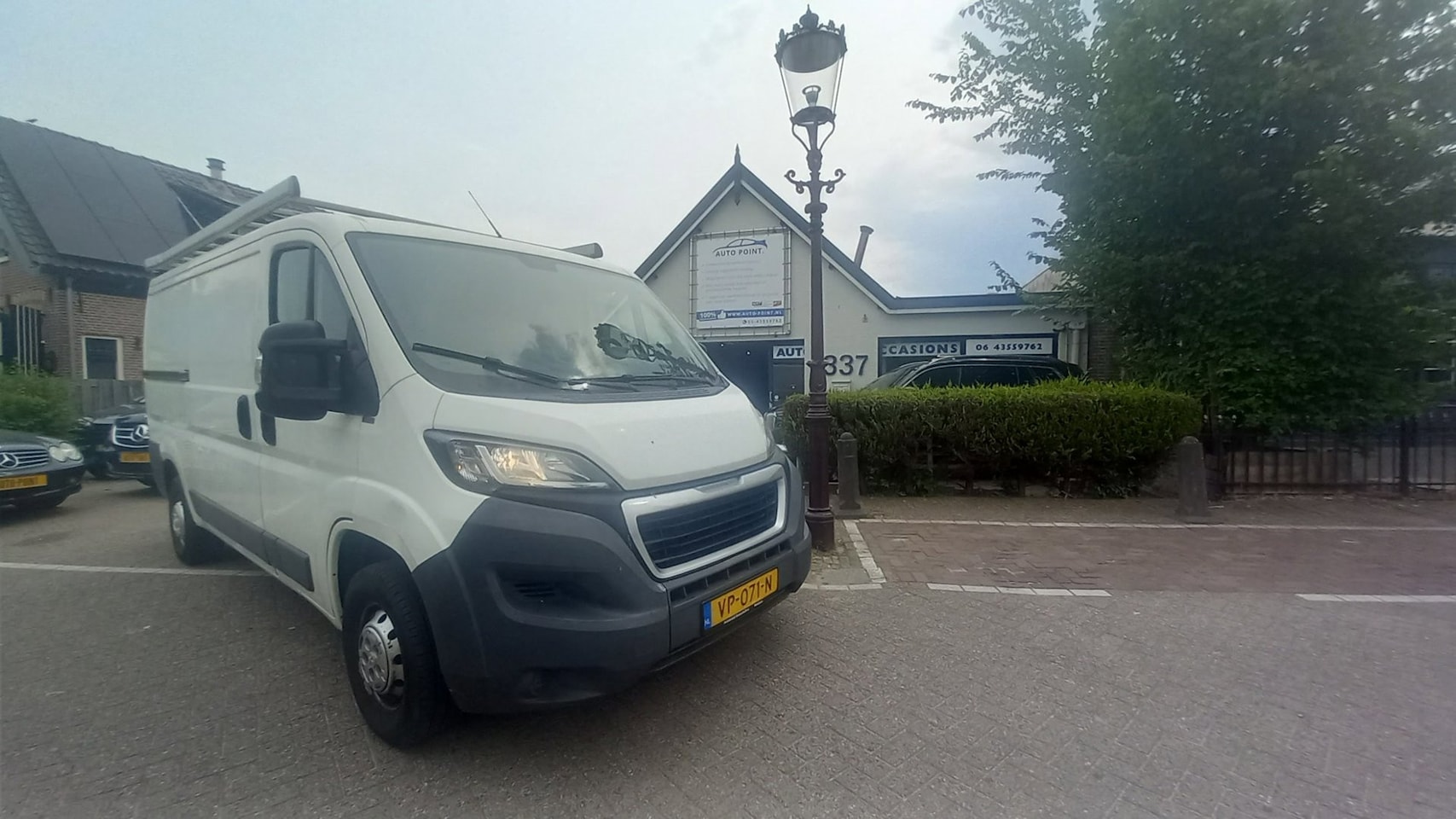 Peugeot Boxer - 333 2.2 HDI AIRCO/2XSCHUIFDEUR/MARGE/NAVI - AutoWereld.nl