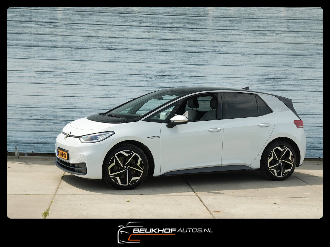 Volkswagen ID.3 - First Plus 58 kWh Cam Adapt Cruise Soh 93.7% - AutoWereld.nl