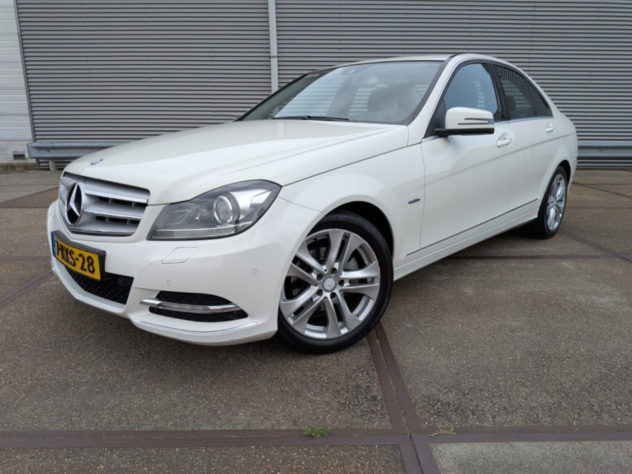 Mercedes-Benz C-klasse - 180 Avantgarde Automaat - AutoWereld.nl