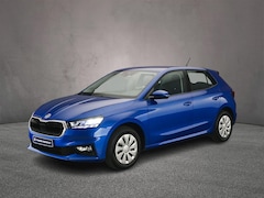 Skoda Fabia - Essence 1.0 TSI 95pk Parkeersensor achter, App connect, Snelheidsbegrenzer, Airco, DAB, Ra