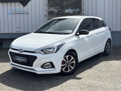 Hyundai i20 - 1.2 HP 84pk Comfort | Carplay | Camera | 16 inch | Stoel+stuurverwarming