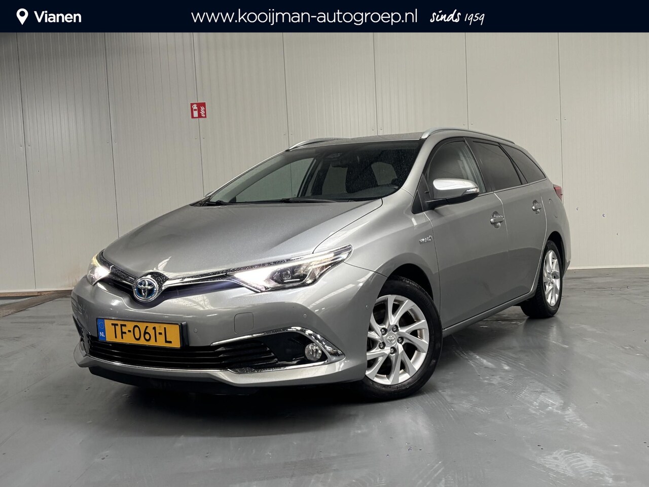 Toyota Auris Touring Sports - 1.8 Hybrid Executive 1.8 Hybrid Executive - AutoWereld.nl