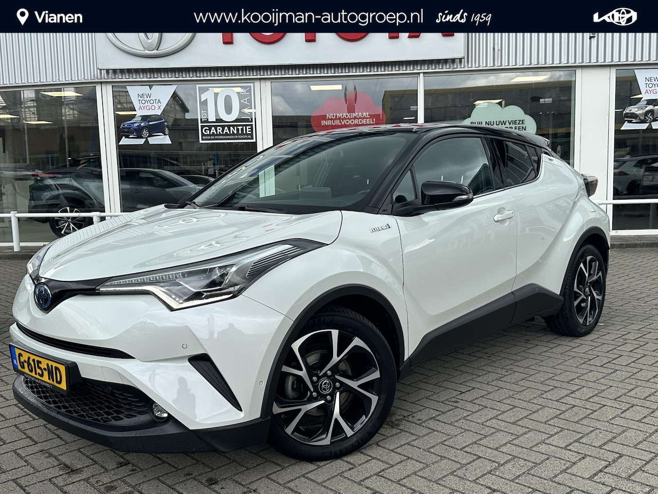 Toyota C-HR - 1.8 Hybrid Style Ultimate lichtmetalen velgen 18" , Parkeersensoren voor - achter , Parkee - AutoWereld.nl
