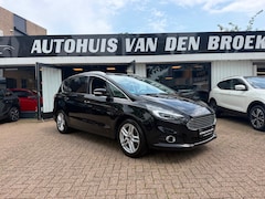 Ford S-Max - 1.5 Titanium 7Persoons|Dealer OH|Navi|Cruise|Clima|Carplay|Trekhaak|Lmv|Elek Pakket|Nw Apk