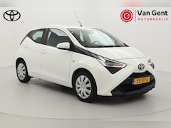 Toyota Aygo - 1.0 VVT-i x-play | Apple Carplay / Android Auto | Airco | Camera | Bluetooth | DAB