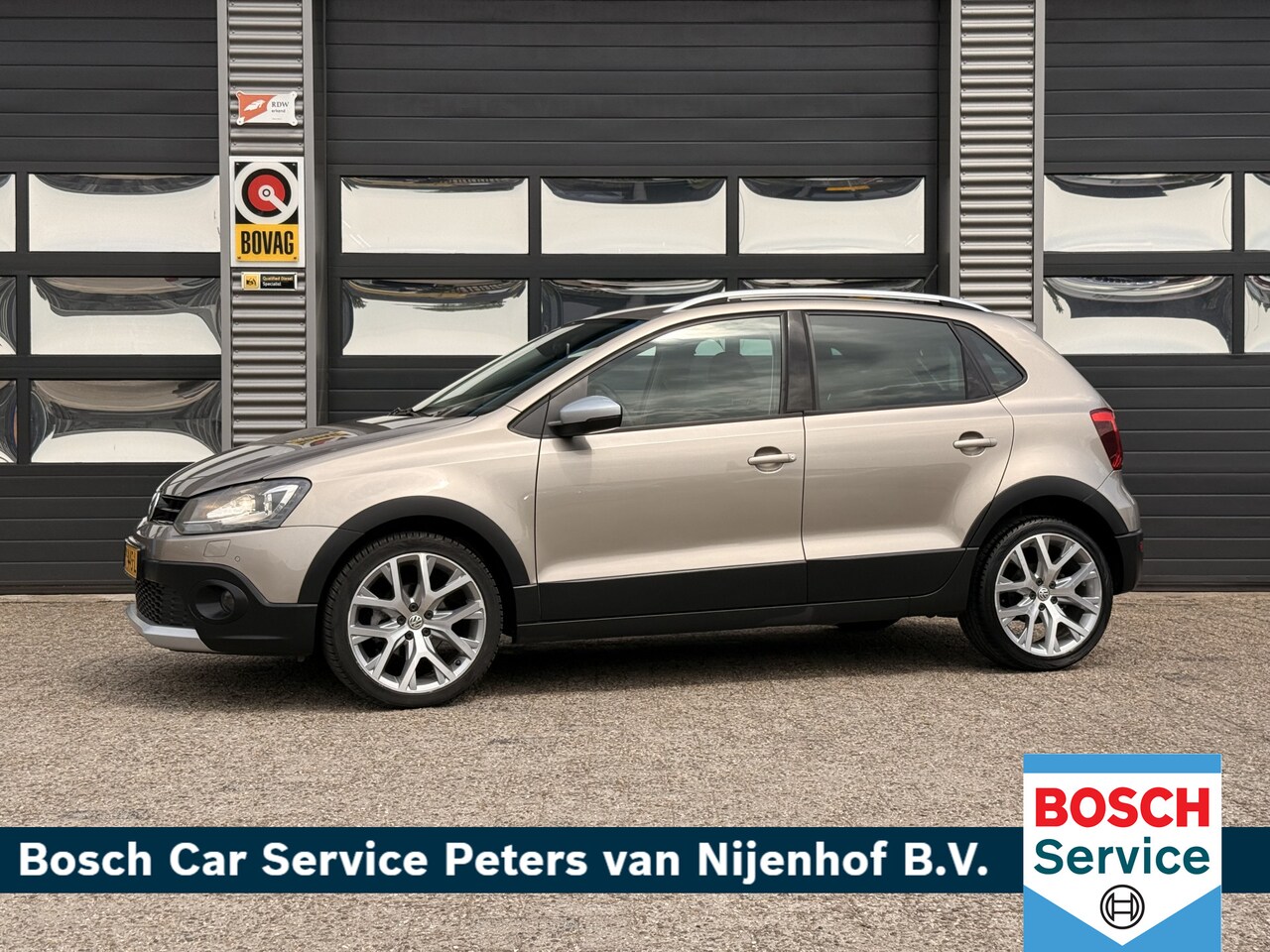 Volkswagen Polo - 1.2 TSI Cross 5DRS CLIMA NAVI XENON 17" CAMERA PDC 26DKM - AutoWereld.nl