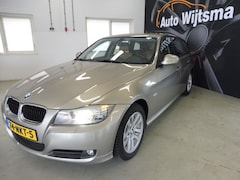 BMW 3-serie Touring - 320i Business Line Leer | Navi | LMV | PDC achter | CPV | Cruise