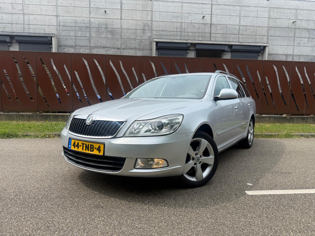 Skoda Octavia - 1.2 TSI Ambition Business Line 1.2 TSI 105pk Ambition Business Line - AutoWereld.nl