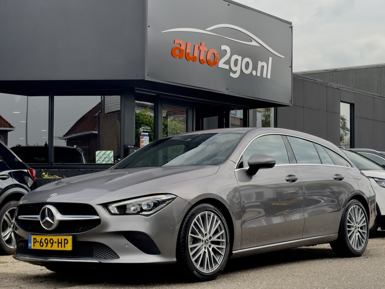 Mercedes-Benz CLA-klasse Shooting Brake - 180 AUT7 SOLUTION LUXURY VOL-LEDER 18 INCH-LMV NAVI CAMERA DIGI-DASH LED PDC - AutoWereld.nl