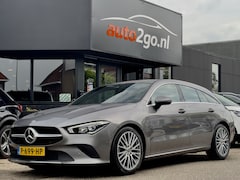 Mercedes-Benz CLA-klasse Shooting Brake - 180 AUT7 SOLUTION LUXURY. VOL-LEDER 18 INCH-LMV NAVI CAMERA DIGI-DASH LED PDC