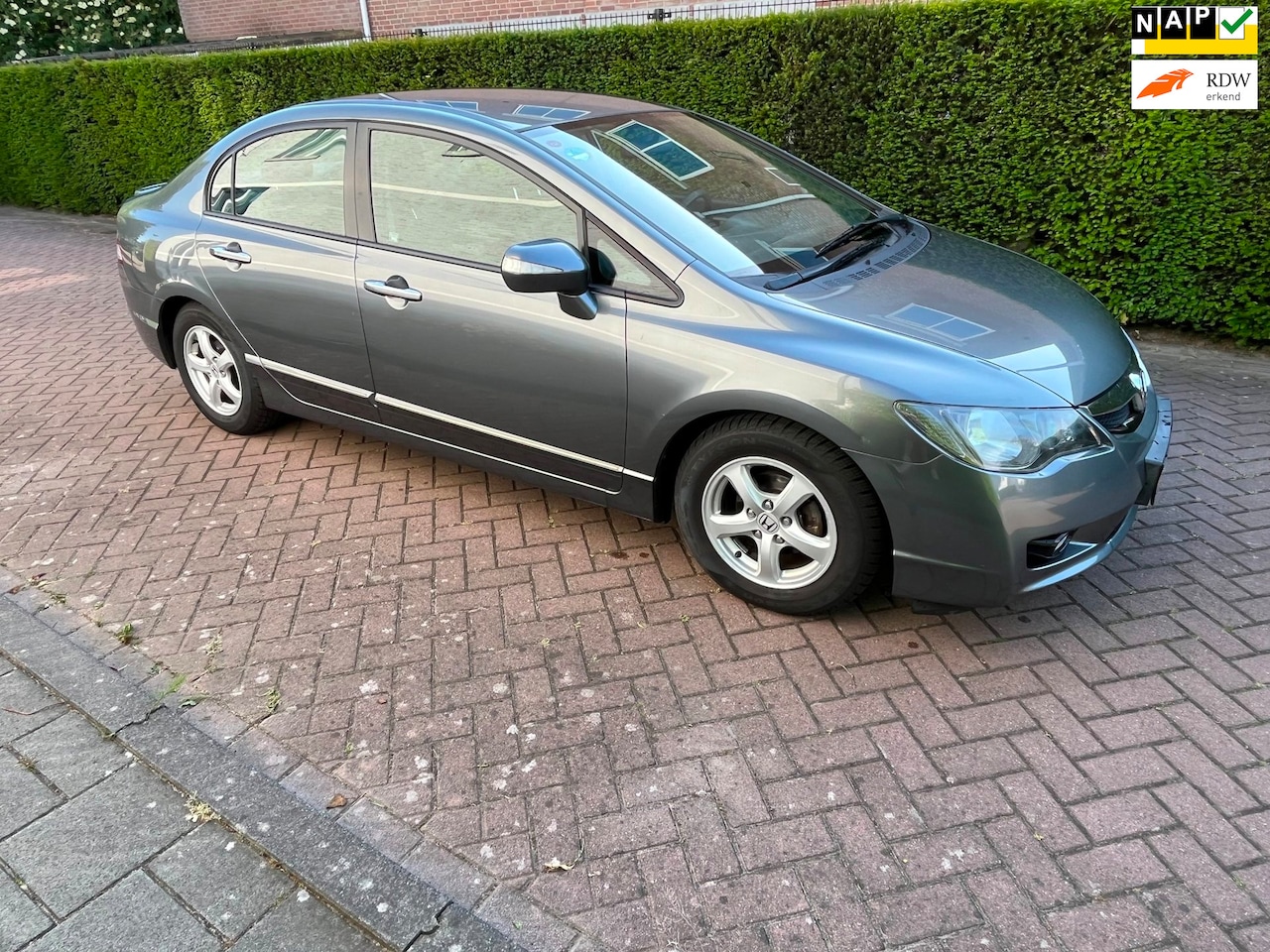 Honda Civic - 1.3 Hybrid Comfort|NIEUWE APK| LEDER| STOELVERWARMING| CAMERA| - AutoWereld.nl