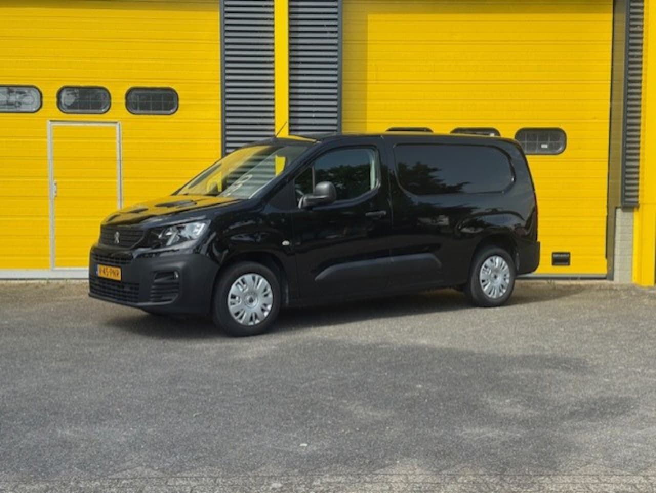 Peugeot Partner - 1.2 Airco cruise MAXI Prijs INCL BTW - AutoWereld.nl