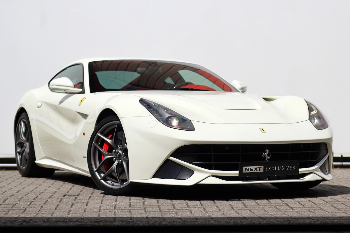 Ferrari F12 - 6.3 Berlinetta HELE | VAT | Lift | Carbon | Camera - AutoWereld.nl