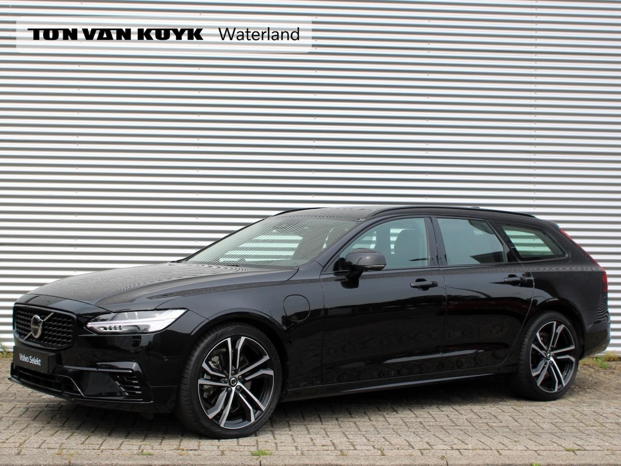 Volvo V90 - 2.0 T8 Plug-in hybrid AWD Ultra Dark Automaat / Panoramadak / Bowers & Wilkens audio / Tre - AutoWereld.nl