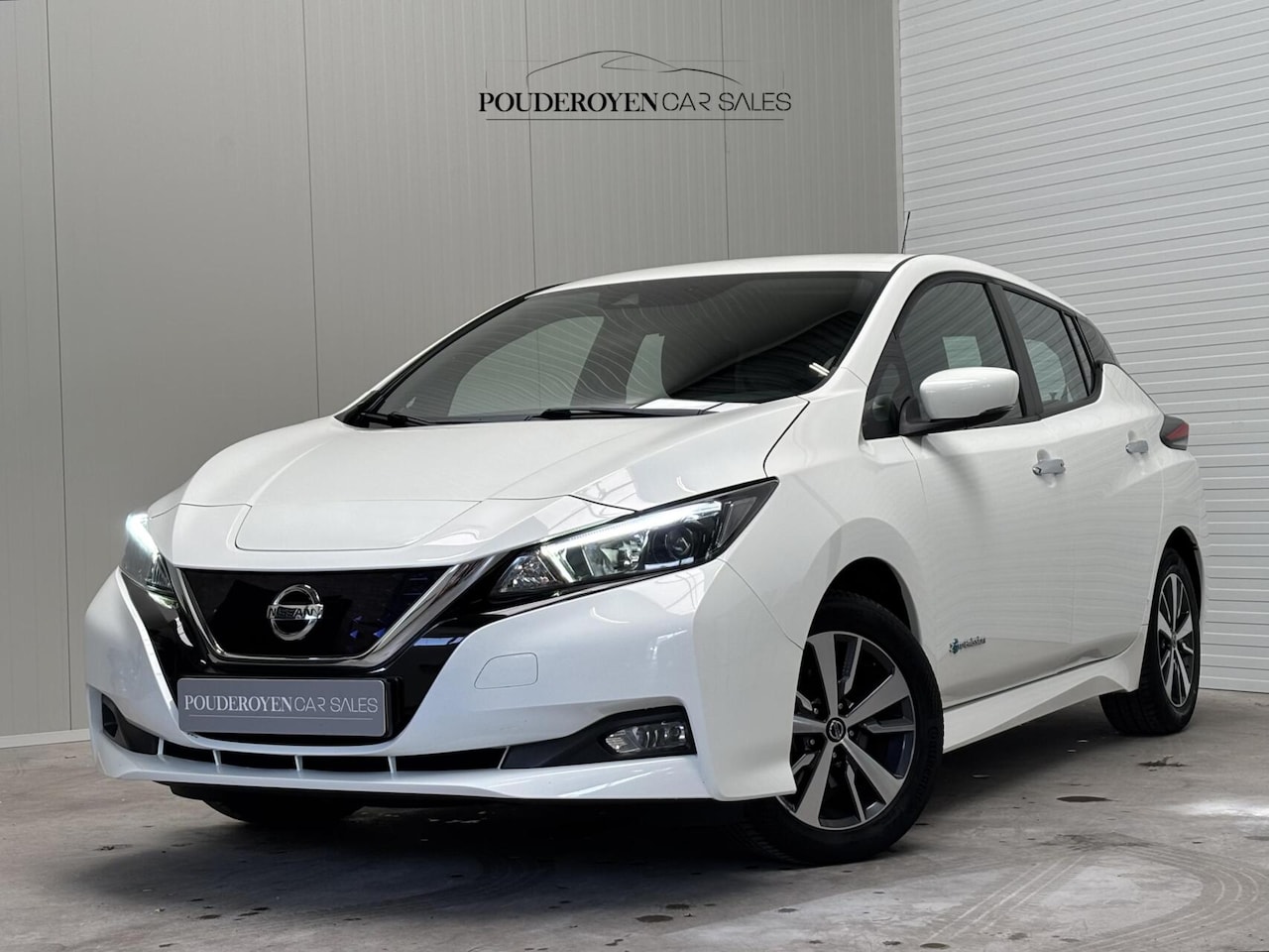Nissan LEAF - Acenta 40 kWh / SOH 90% / Camera / Carplay / Adop. cruise / NL Auto / Rijklaar! - AutoWereld.nl