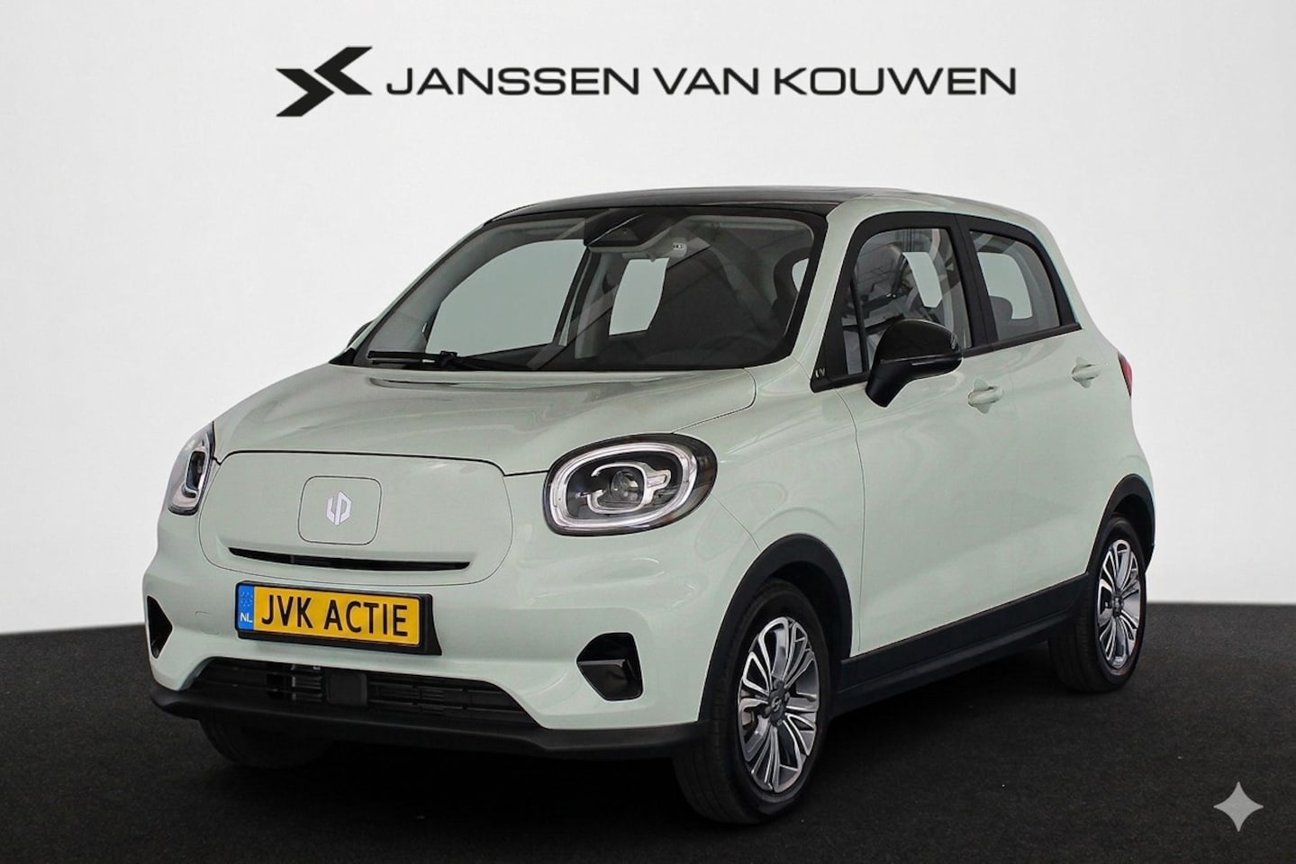 Leapmotor T03 - Design 37.3 kWh NET BINNEN!! Snel rijden!! - AutoWereld.nl