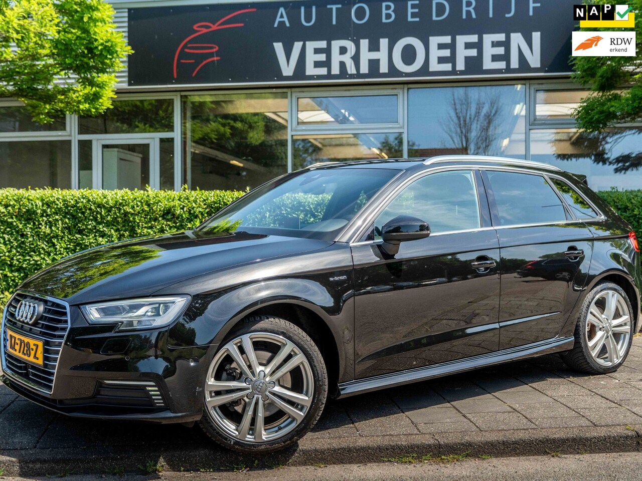 Audi A3 Sportback - 1.4 e-tron | S-LINE | FACELIFT | VIRTUAL COCKPIT | CARPLAY | XENON | NAVIGATIE | ADAPTIEF - AutoWereld.nl