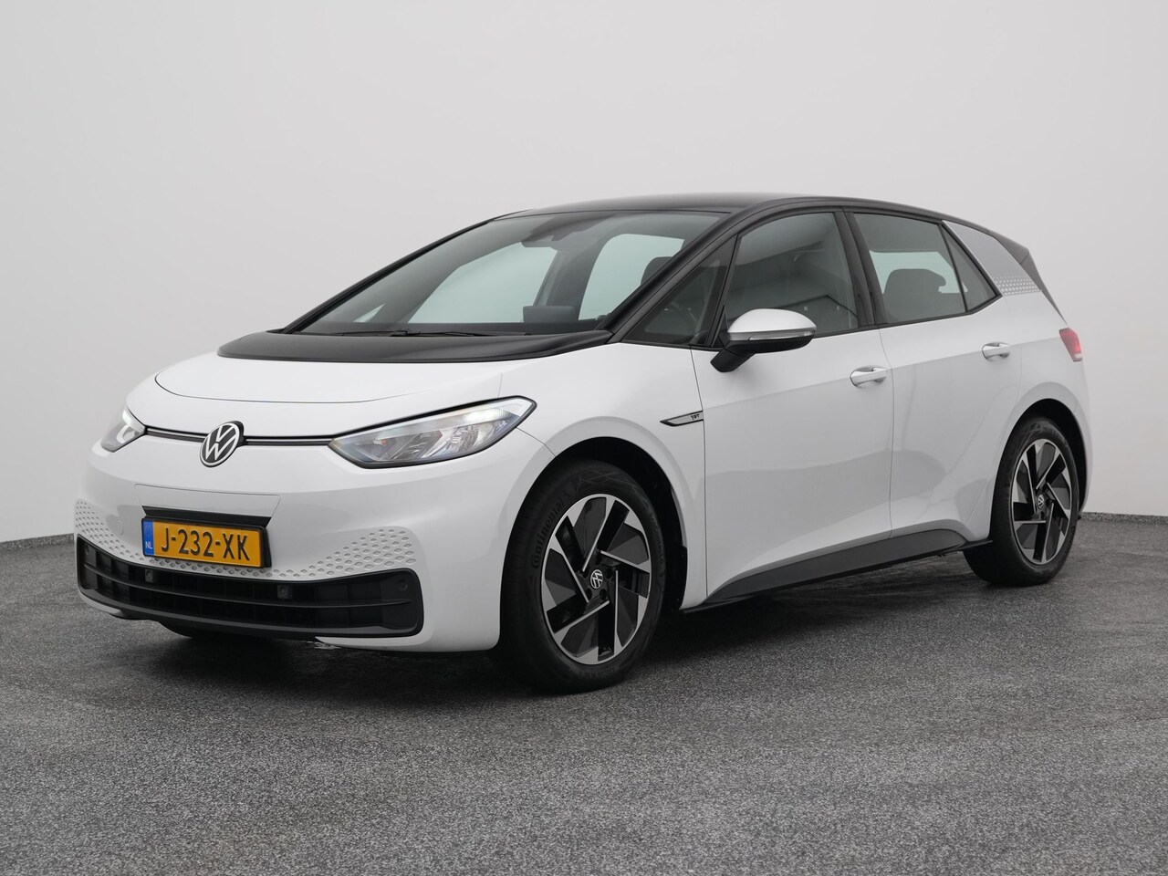 Volkswagen ID.3 - First 58 kWh | ADAPTIVE | STOEL- EN STUURVERW. - AutoWereld.nl