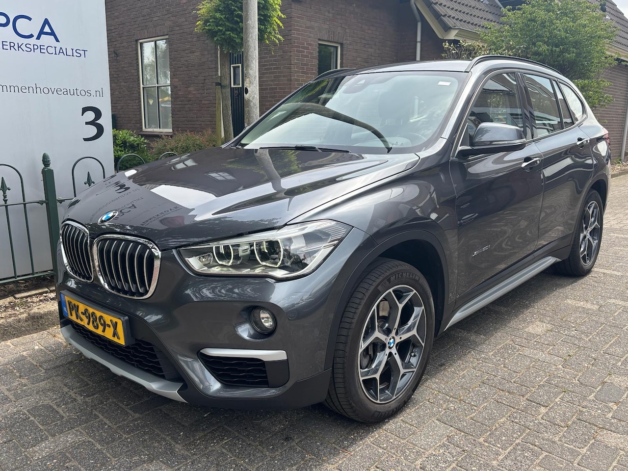 BMW X1 - xDrive20i Centennial High Executive - AutoWereld.nl