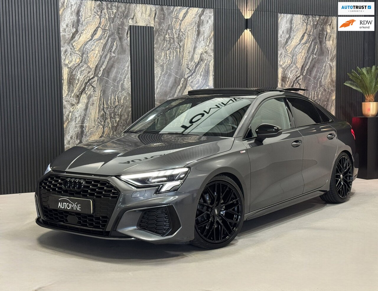 Audi A3 Limousine - 35 TFSI 3x S-line Edition One|PANO|SFEER|LEDER|B&O|BOMVOL - AutoWereld.nl