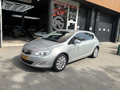Opel Astra - 1.4 Turbo Cosmo