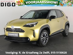Toyota Yaris Cross - 1.5 Hybrid Executive Bi-Tone | Panoramadak | Dodehoek Detectie | HUD | Navigatie