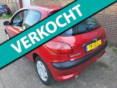 Peugeot 206 - 1.4 XR APK 15-9-26 550,