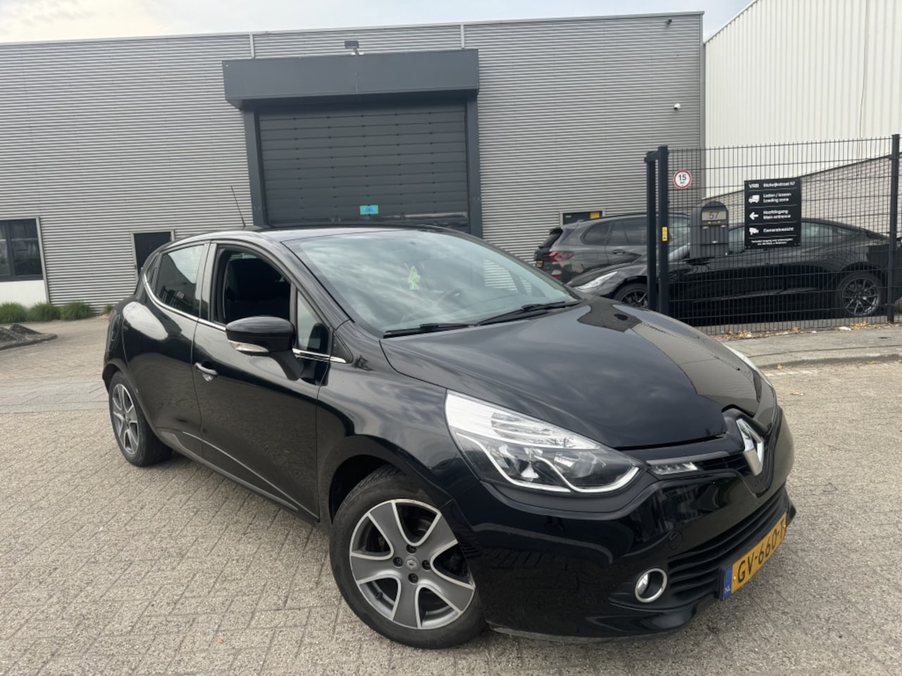 Renault Clio - 1.5 dCi Night&Day Sensor Navi Clima - AutoWereld.nl