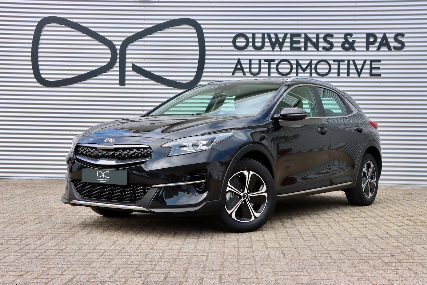 Kia XCeed - 1.6 GDi PHEV DynamicLine | WINTERPAKKET | TREKHAAK | CAMERA | HALF LEER - AutoWereld.nl